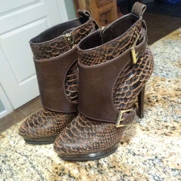 Michael Kors | Embossed Python Ankle Boot Size 7 M - Picture 4 of 12